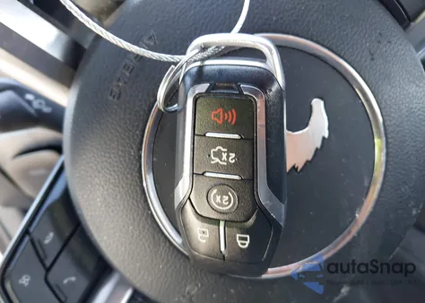 2015 Ford Mustang V6 из США, поврежденный, VIN 1FA6P8AM6F5430901